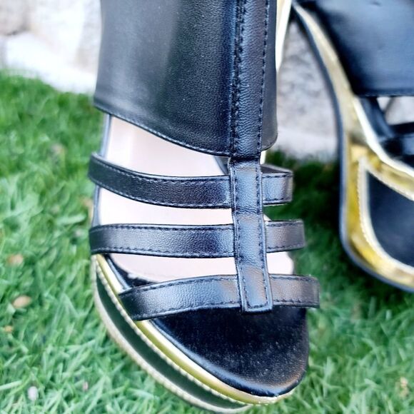Qupid women's open toed black & gold platform heels - Picture 10 of 16